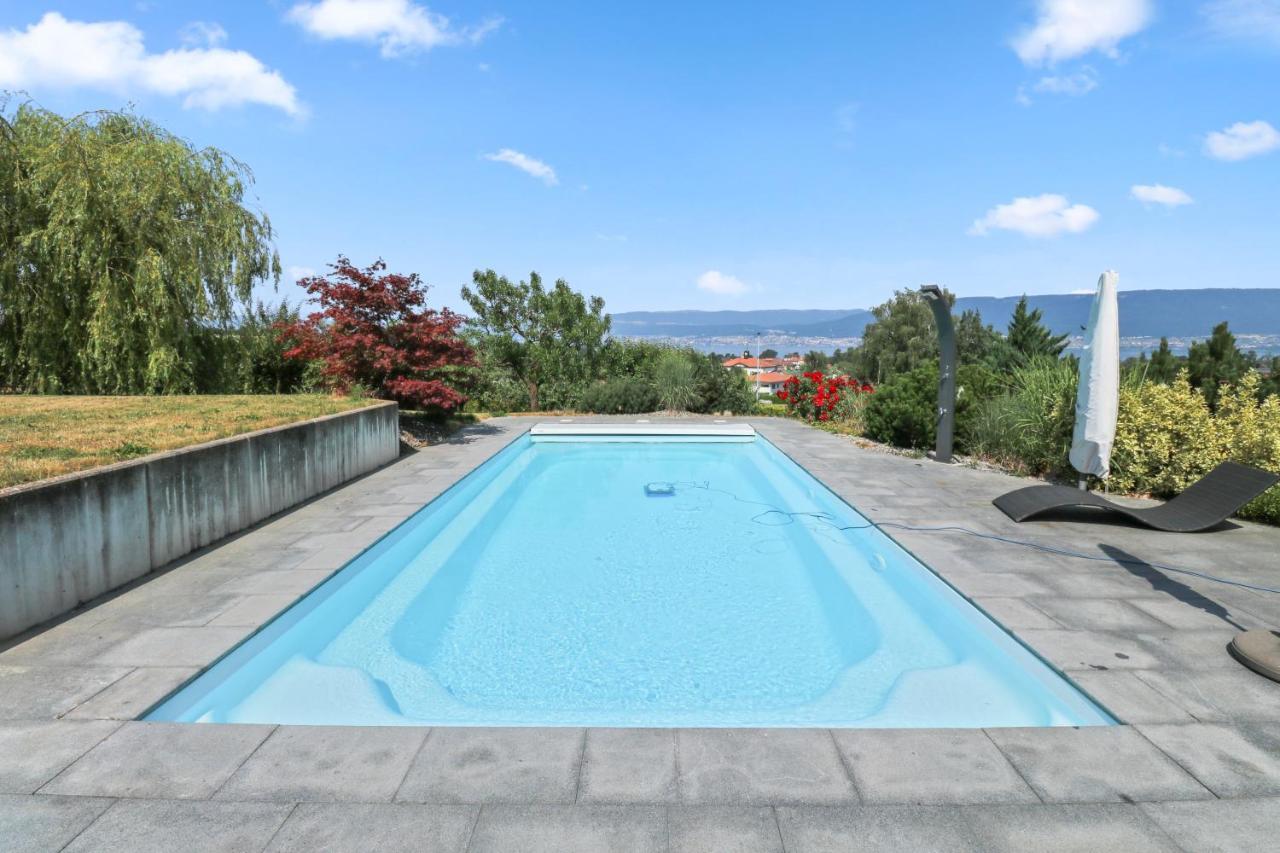 Magnifique Villa Avec Piscine Et Vue Sur Le Lac Cudrefin Екстериор снимка